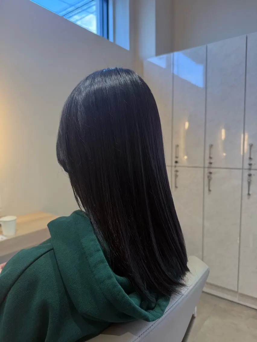 ミディアム カラー ヘアカラー 🩵透明感カラー🩵 TOMOのヘアスタイル