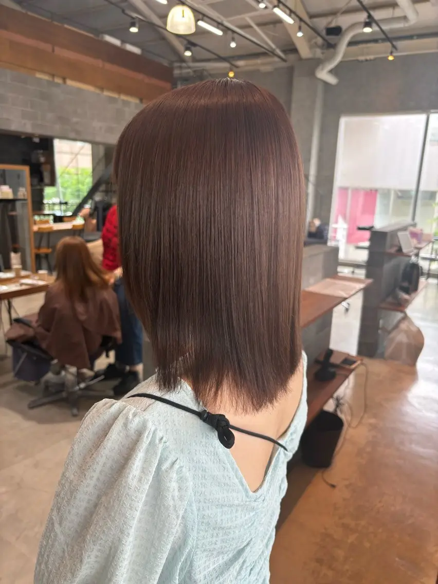 ミディアム カラー パーマ ヘアアレンジ ブラウンカラー チョコレートブラウン カット ヘアカラー トリートメント ヘッドスパ ヘアセット 押切 響 のヘアスタイル