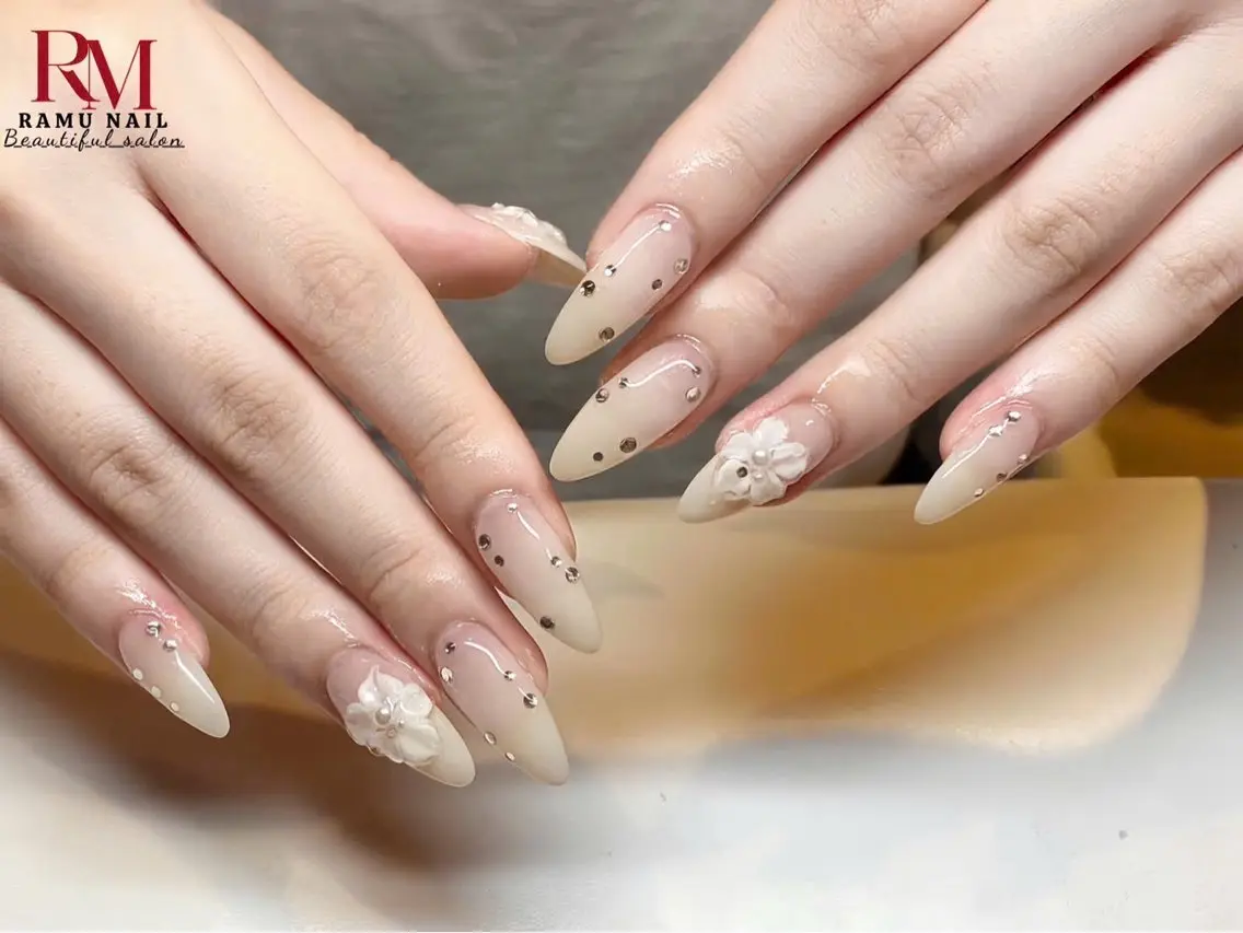 ネイル キラキラネイル マグネットネイル ミラーネイル ピンク 夏ネイル ハンドネイル RAMU Nail 恵比寿店のネイルデザイン