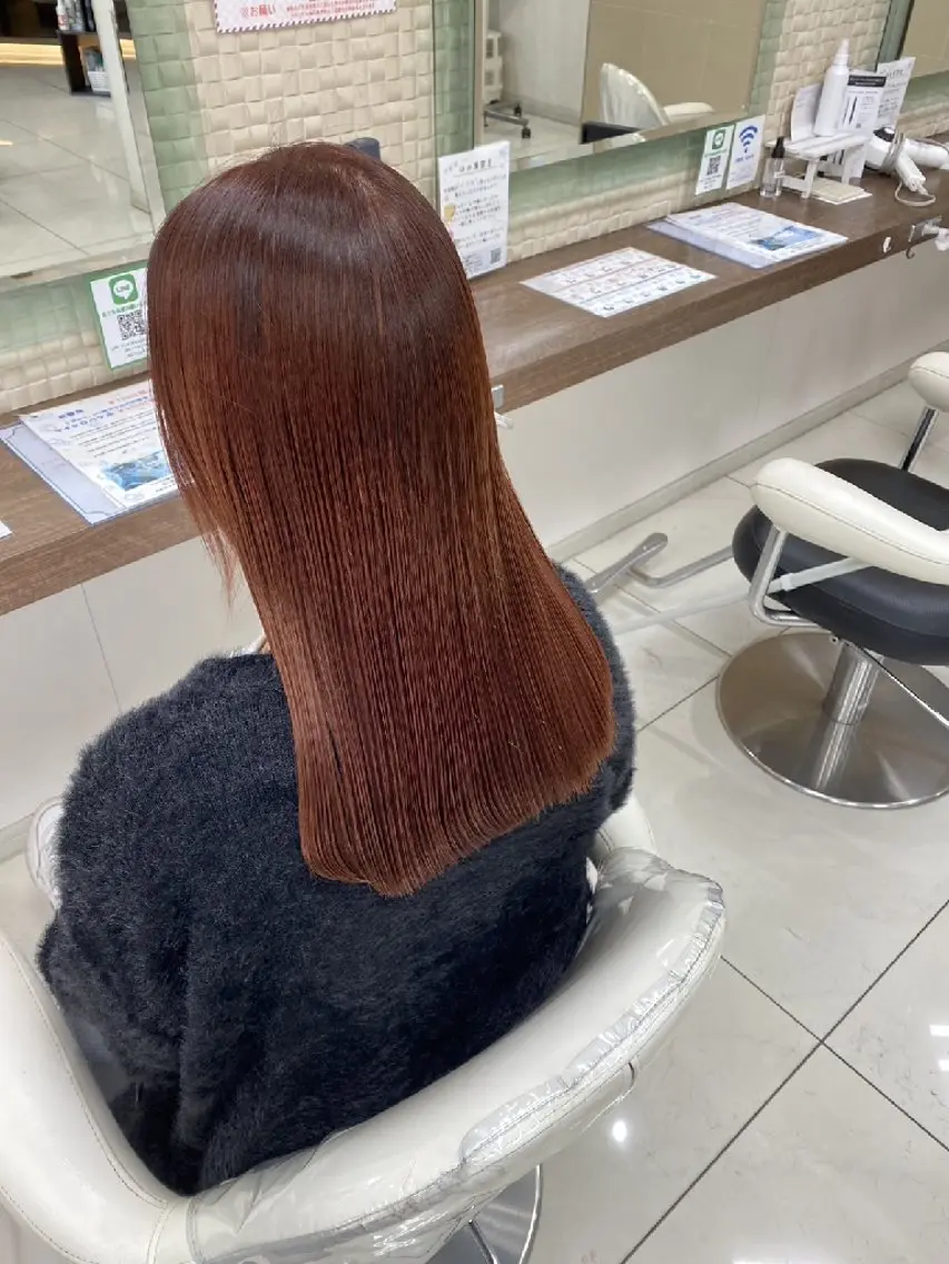 ロング カラー ブラウンカラー オレンジ オレンジブラウン 本間 郁梨のヘアスタイル