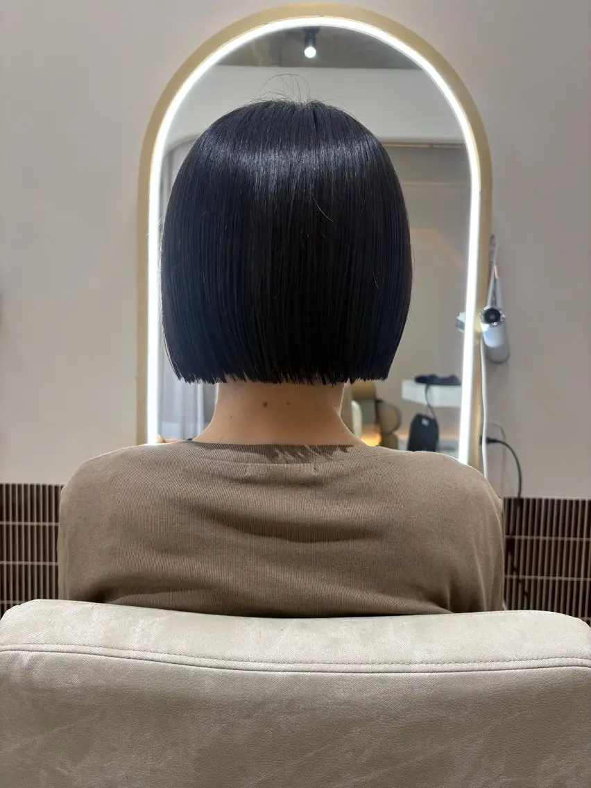 ショート ボブ カット ‎🤍MIU‎🤍 レイヤーカット‎🤍のヘアスタイル