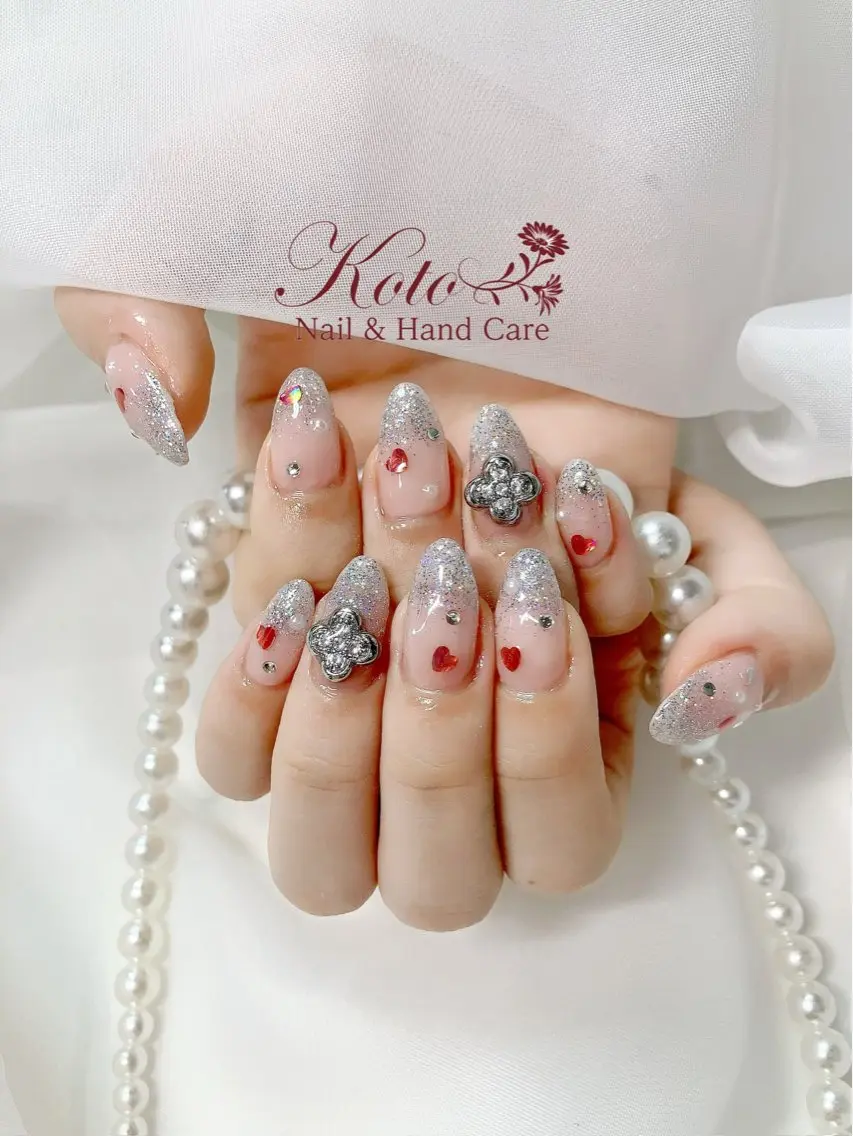 ネイル 長さ出し ジェルネイル ハート 持ち込み ニュアンスネイル Risa ネイルサロンKOTOのネイルデザイン