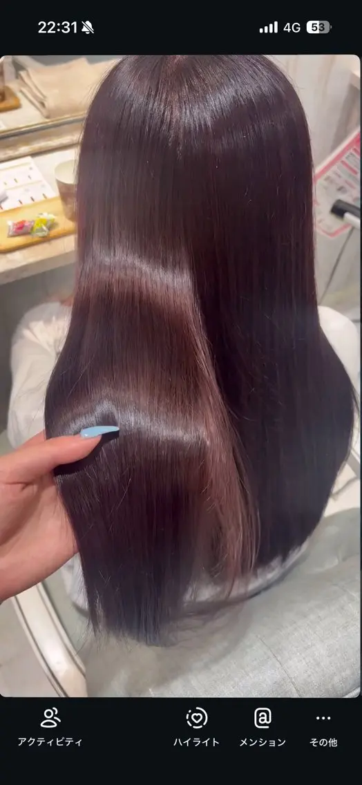カラー ヘアカラー 岡田 真鈴のヘアスタイル