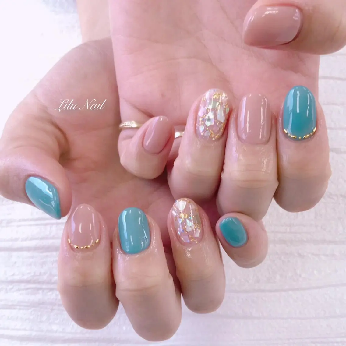 ネイル シンプルネイル モチの良さ◉ フィルインネイル♡のネイルデザイン