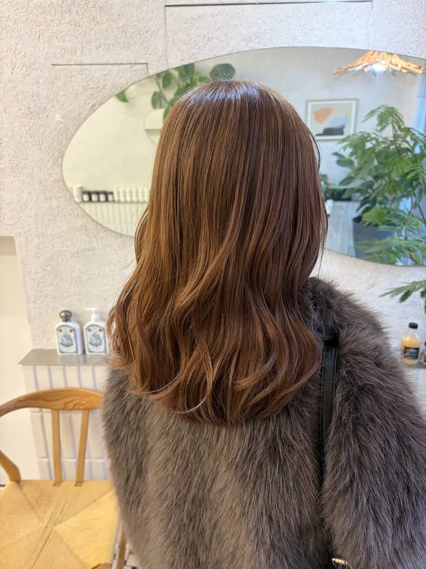 ミディアム ヘアカラー まろやかベージュ🤎 艶カラー🔔リンのヘアスタイル
