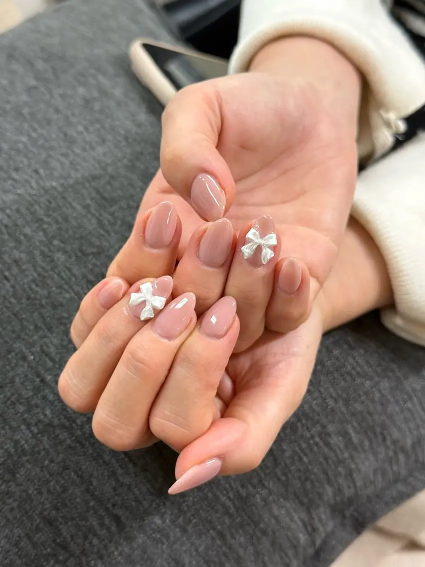 ネイル シンプルネイル あゆみ 💅🏻のネイルデザイン