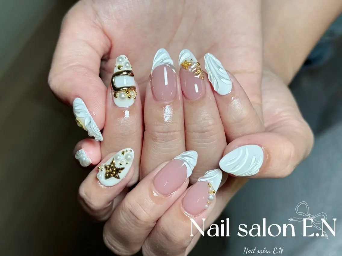 ネイル アートネイル オーロラネイル ブラウン クリアネイル フレンチネイル ハンドネイル E.N🦋 長さ出し/持ち込みのネイルデザイン