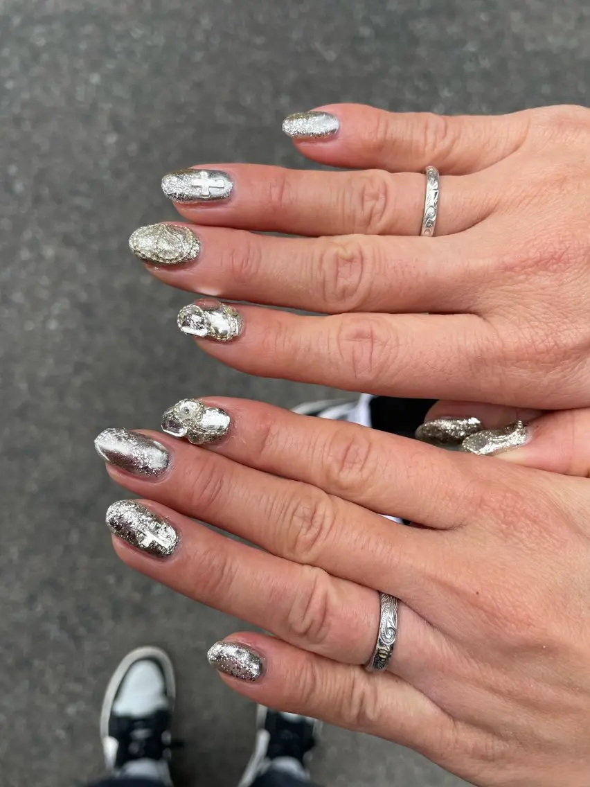 ネイル ハンドネイル CRAZY NAILのネイルデザイン