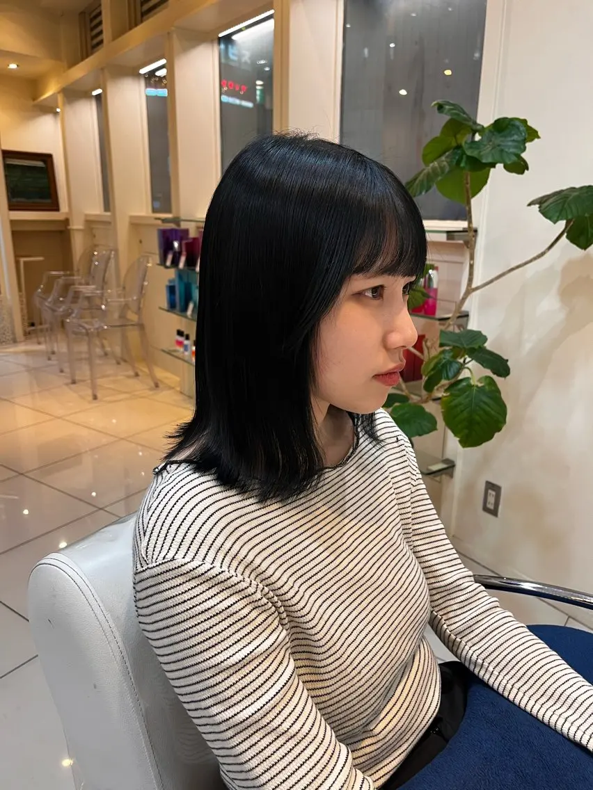 カラー The B/ オガワラナのヘアスタイル