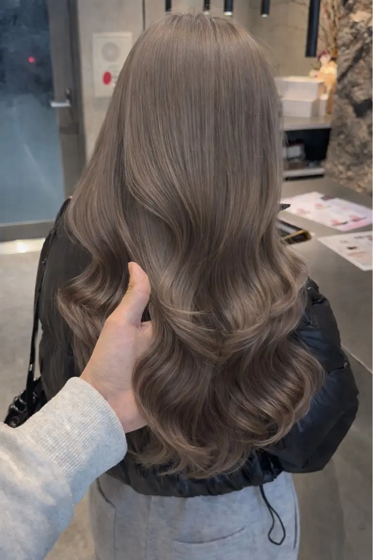 セミロング カラー カット ヘアカラー 縮毛矯正 トリートメント Aster 店長 れおんのヘアスタイル