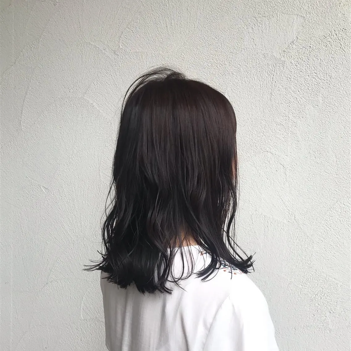 ミディアム 山下 襟華のヘアスタイル