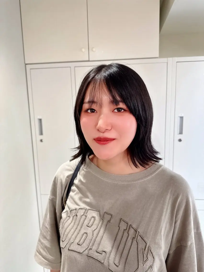 ミディアム ボブ くびれヘア 外ハネヘア 上野 秀のヘアスタイル