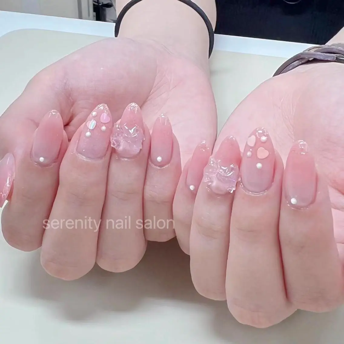 ネイル ハンドネイル ハンドケア ✨Serenity Nail salonのネイルデザイン