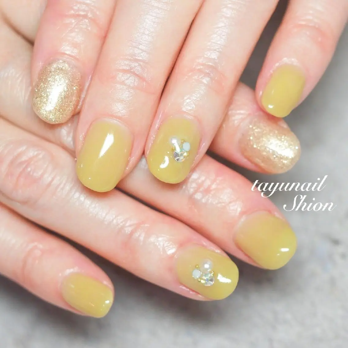 ネイル ブルー ジェルネイル パラジェル 春ネイル 黄色 ネイルサロン 【たゆnail】のネイルデザイン