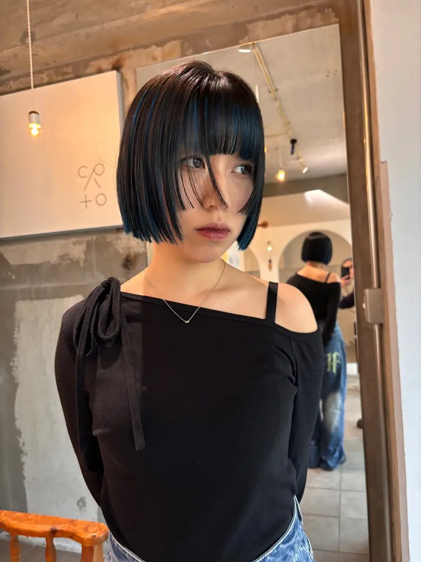ショート カラー ブルーカラー 透明感カラー デザインカラー ボブ 姫カット mirai/レイヤー ボブ/デザインのヘアスタイル