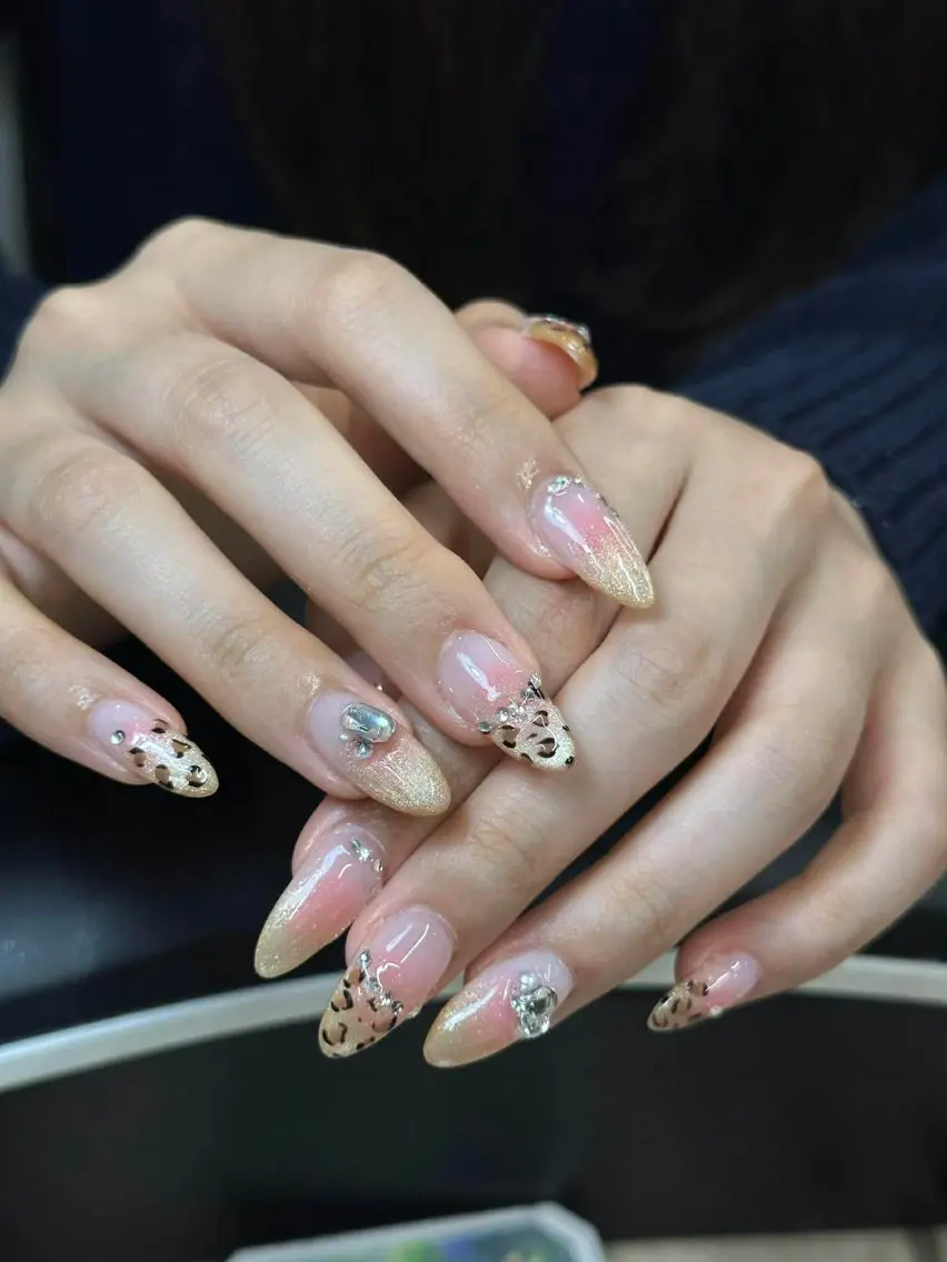 ネイル Iconic Nailのネイルデザイン