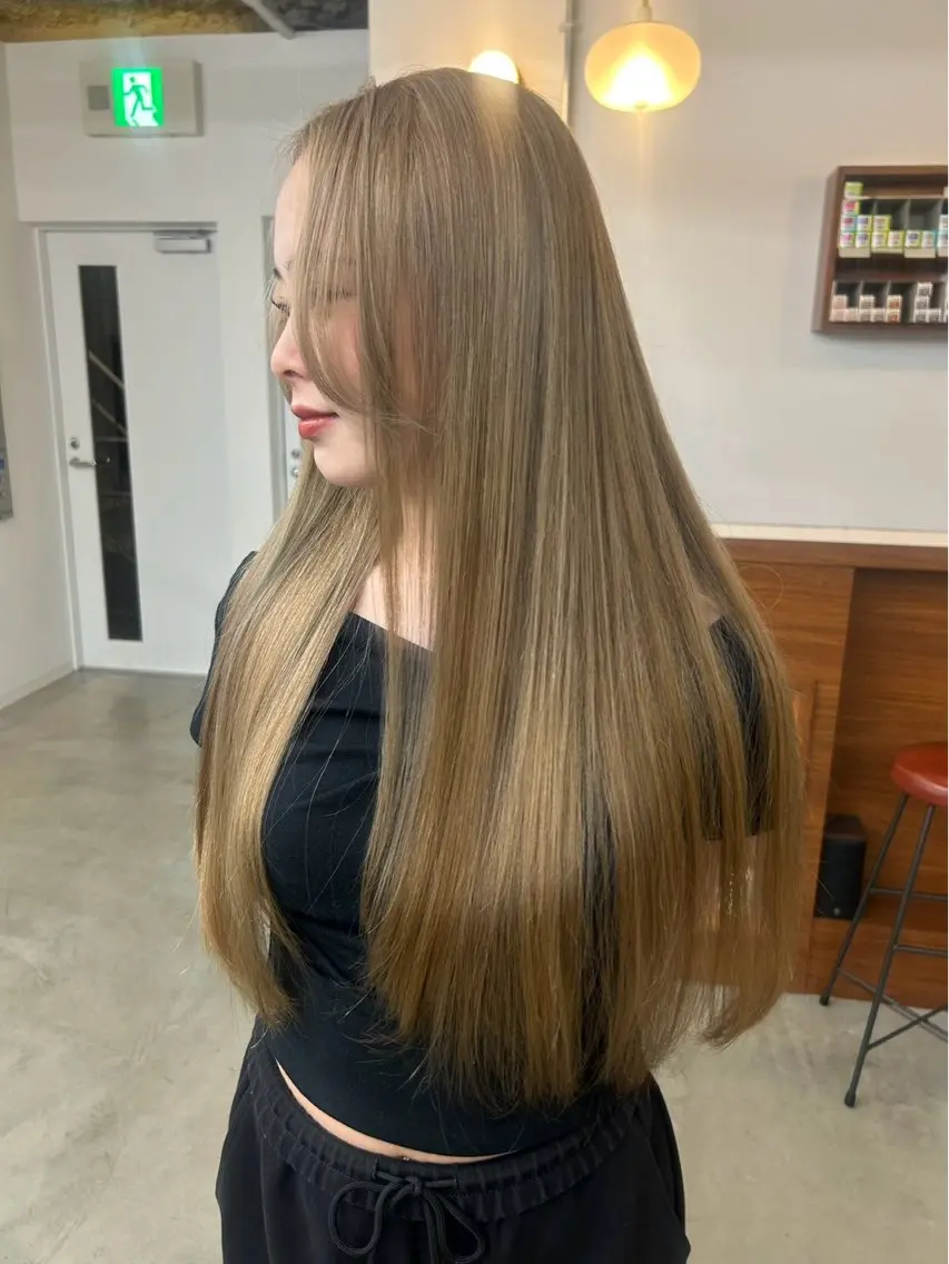 ロング カラー ブリーチ ヘアカラー 大阪梅田 ♡ ヒナのヘアスタイル