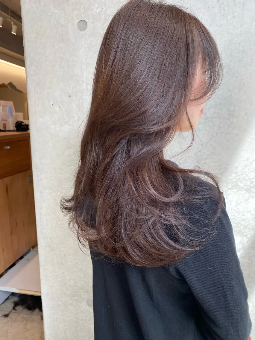 ロング カラー カット ヘアカラー トリートメント Saki/レイヤー/ 柔色カラー/顔まわりのヘアスタイル