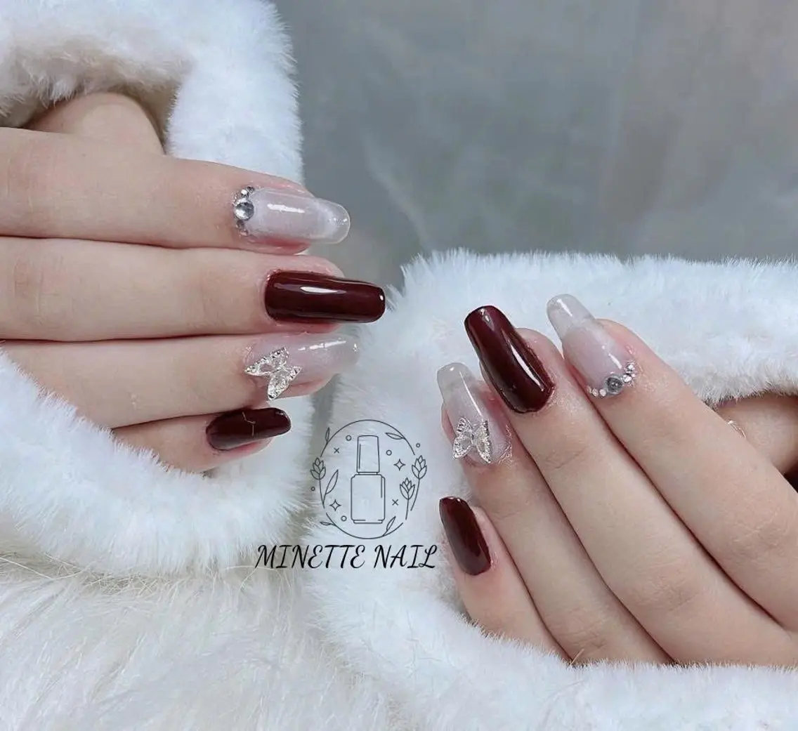 ネイル フレンチネイル ジェルネイル マグネットネイル 持ち込み ニュアンスネイル ハンドネイル Minette Nailのネイルデザイン