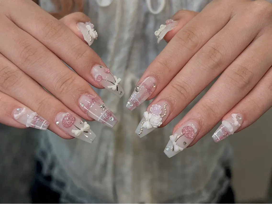 ネイル チークネイル 長さ出し フレンチネイル ジェルネイル ガーリー ハンドネイル Sora  Nail Studioのネイルデザイン