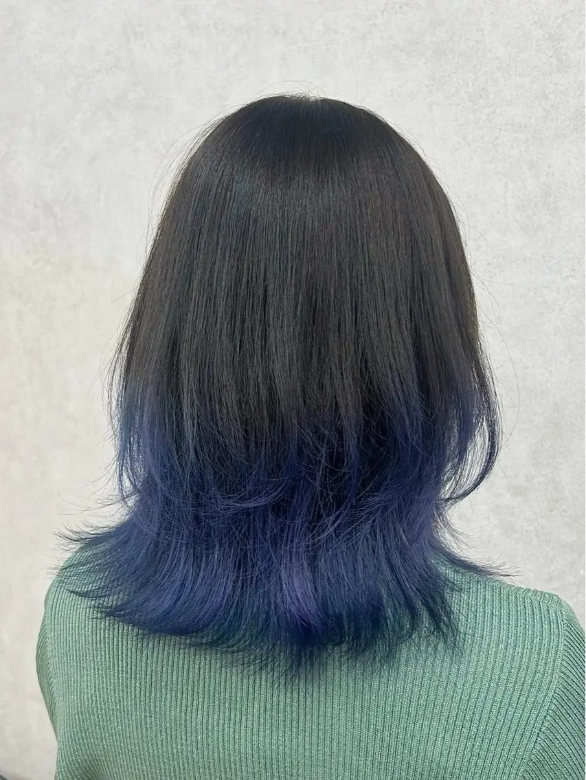 セミロング ヘアカラー 澤木 愛美のヘアスタイル