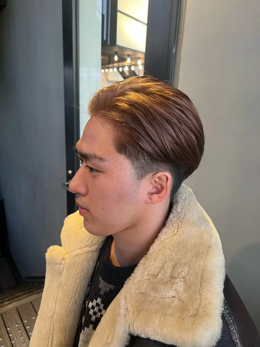 カラー メンズ カット ヘアカラー トリートメント ダブルカラー寒色系 ボリューム改善ハヤトのヘアスタイル