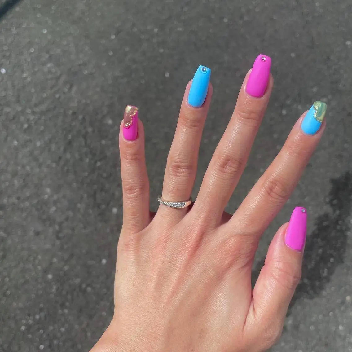 ネイル マットネイル ストーンネイル nail salon R'sのネイルデザイン