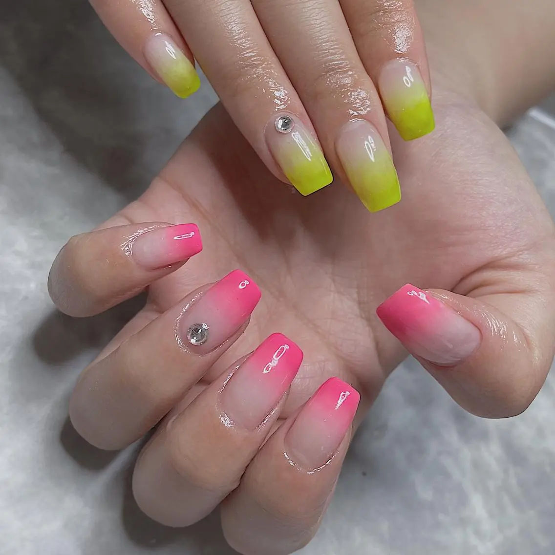 ネイル アートネイル 長さ出し ジェルネイル スカルプネイル 春ネイル ハンドネイル SYU'NAIL /YUKIのネイルデザイン