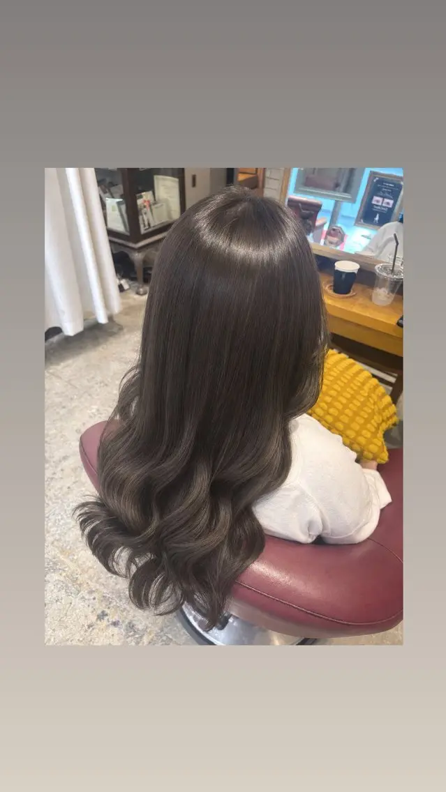 カラー 透明感カラー グレージュ ヘアカラー たかの ゆめなのヘアスタイル
