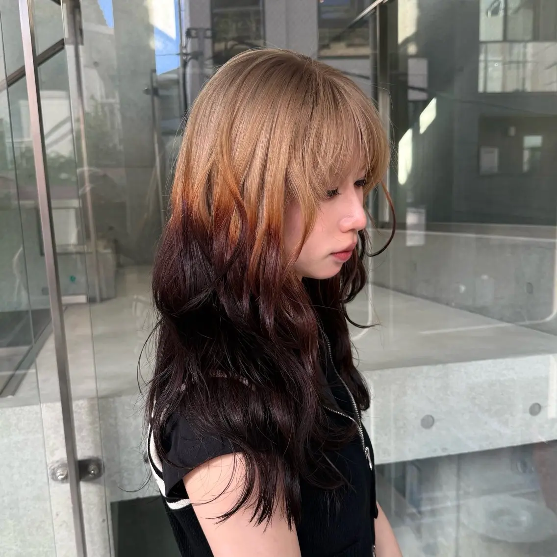 ロング カラー RINA .のヘアスタイル