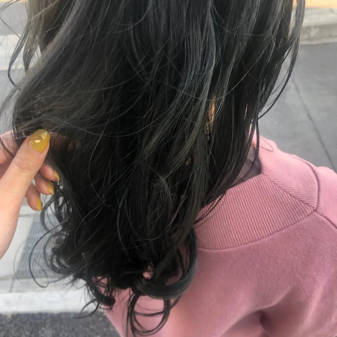 ロング カラー ブリーチ 久保田 茜のヘアスタイル