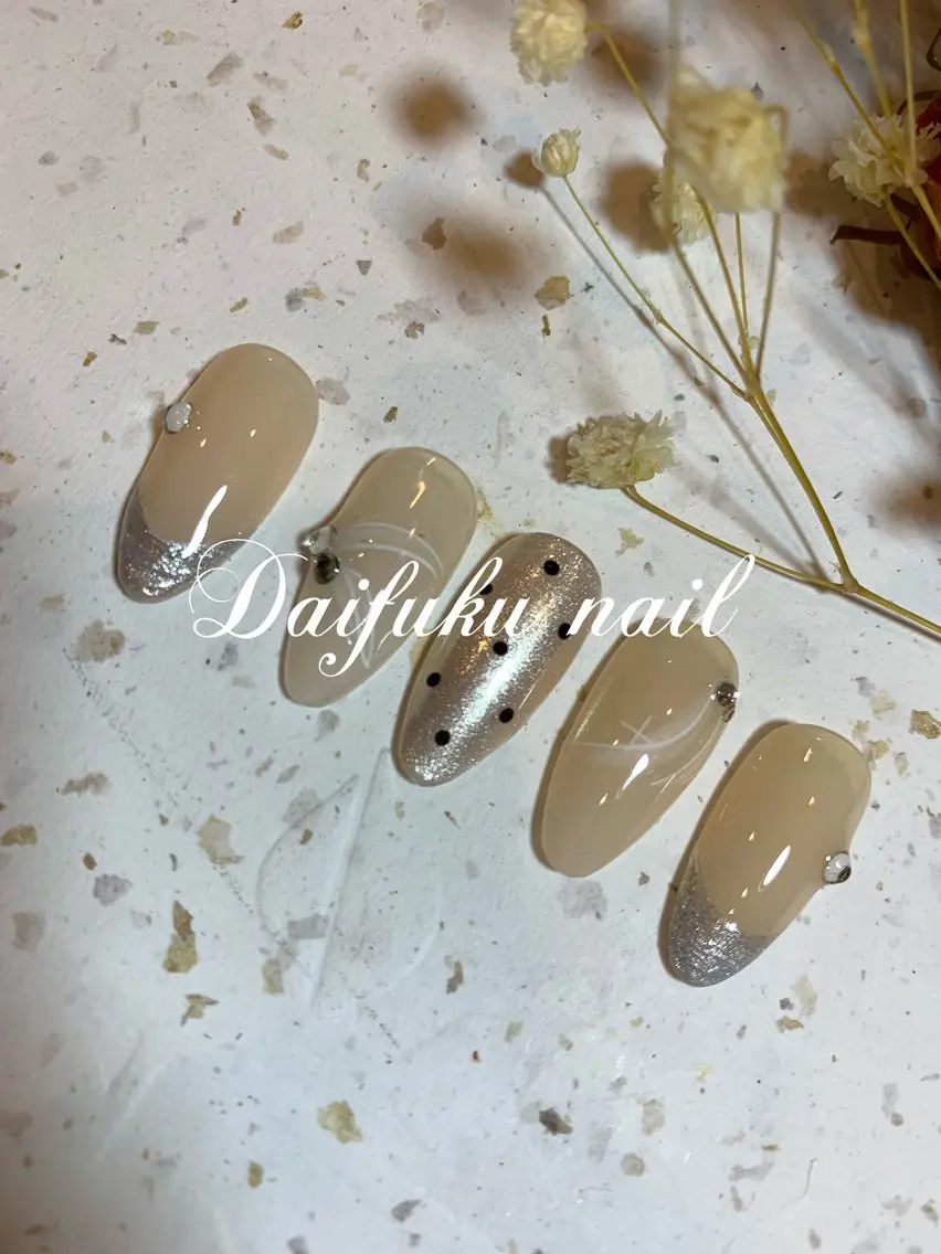 ミディアム Daifuku nailsのネイルデザイン