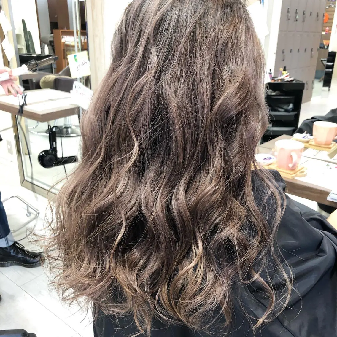 ロング レイヤーカット タナカ タクヤのヘアスタイル