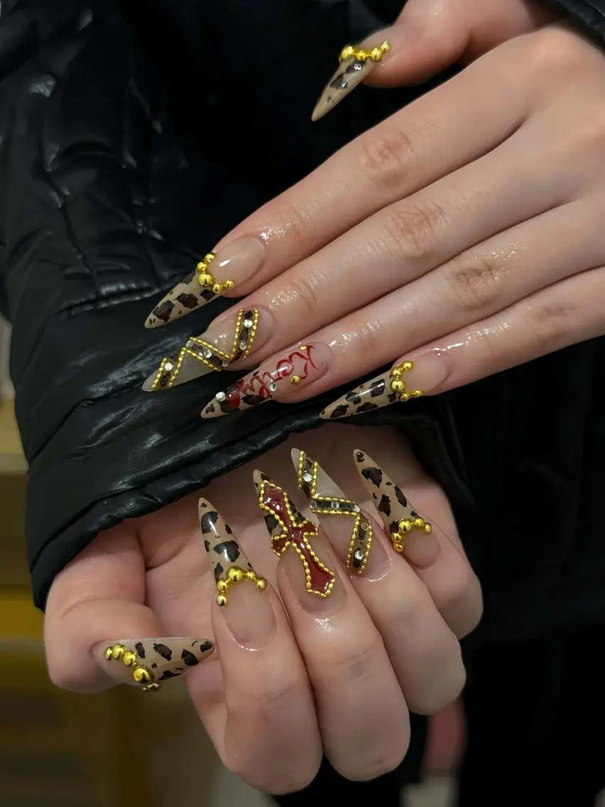 ネイル アートネイル オーロラネイル フレンチネイル ジェルネイル 韓国ネイル ハンドネイル Julli NailStudioのネイルデザイン