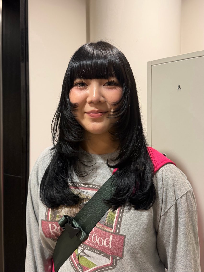 セミロング レイヤーカット カット ヘアカラー 透明感カラー /sayakaのヘアスタイル