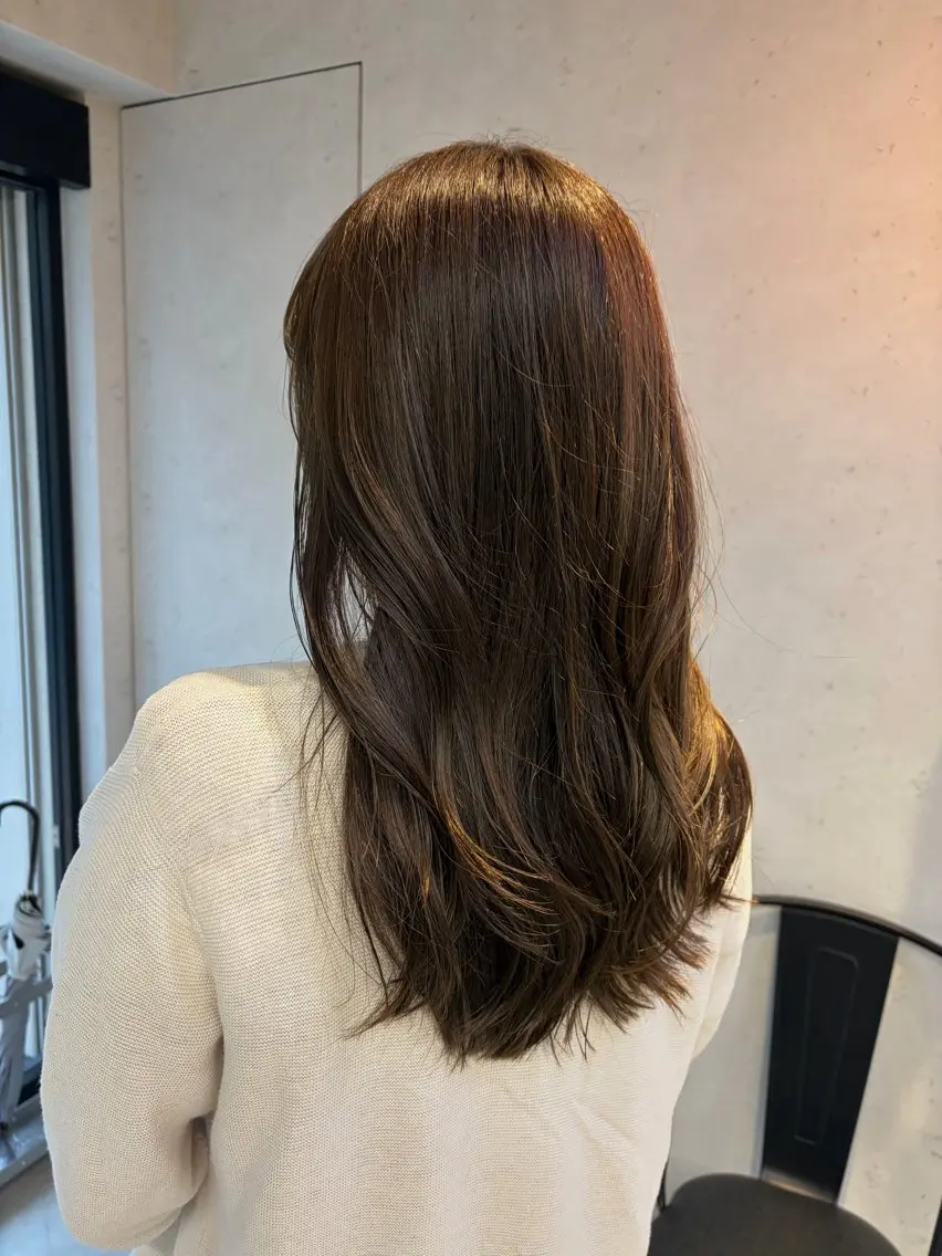 ロング カラー ベージュカラー オリーブベージュ カット ヘアカラー モリシマ マイのヘアスタイル