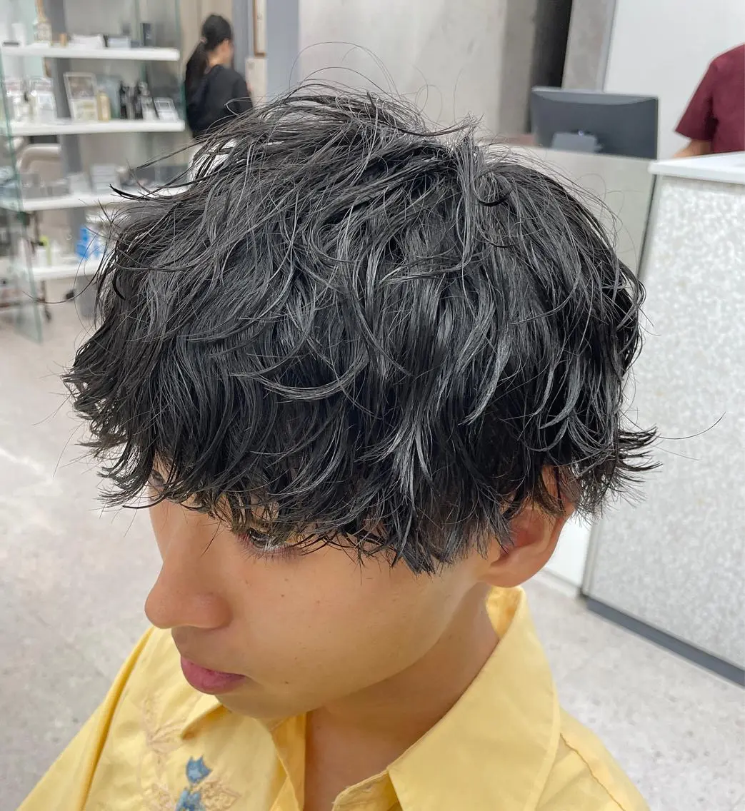 パーマ メンズ メンズスタイリスト✨ 助川龍哉のヘアスタイル