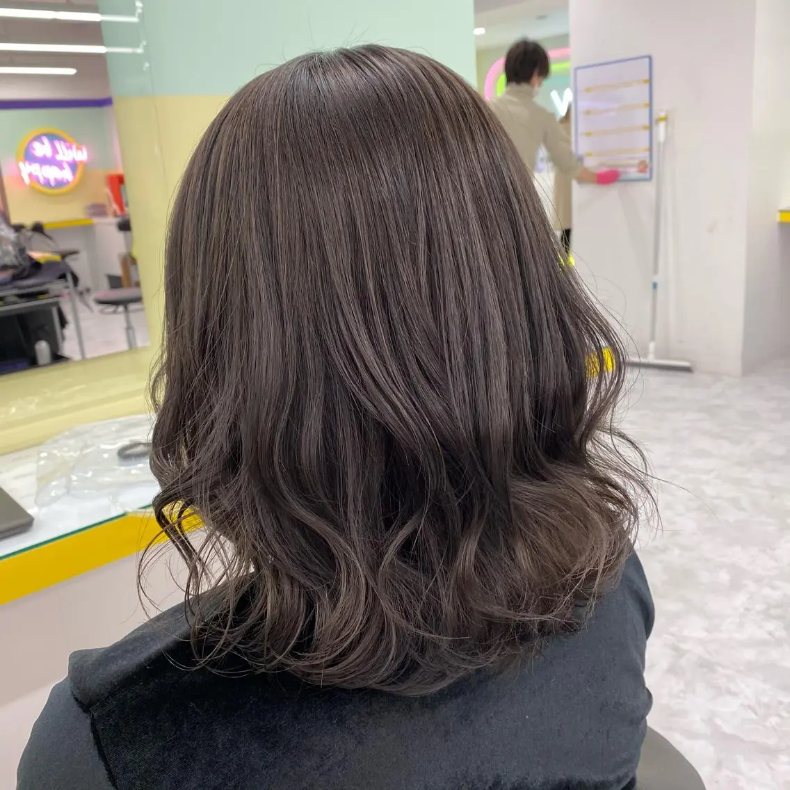 セミロング カラー ヘアアレンジ ヘアカラー トリートメント mai🍑暖色カラー /レイヤー💖のヘアスタイル