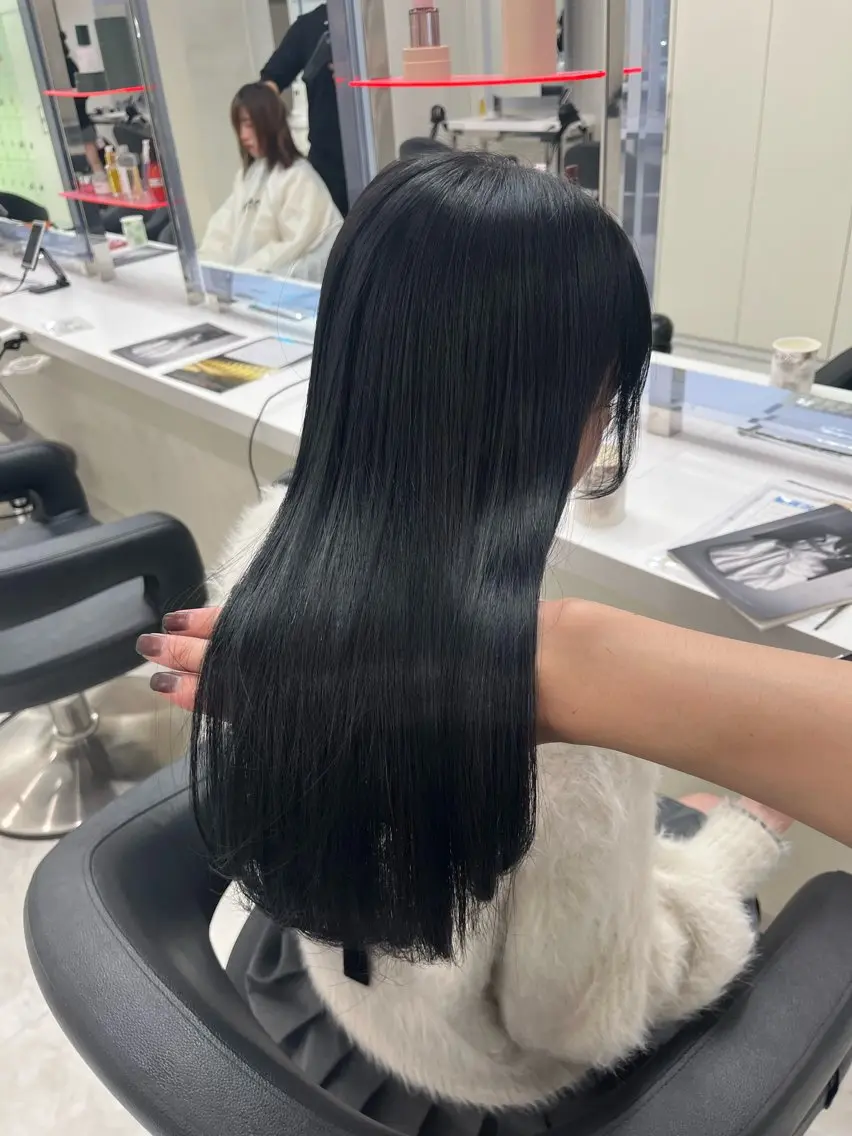 ロング カラー ヘアカラー 野口 楓華のヘアスタイル