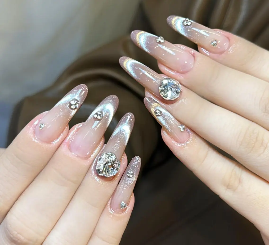 ネイル エリ🫧 nail池袋東口のネイルデザイン