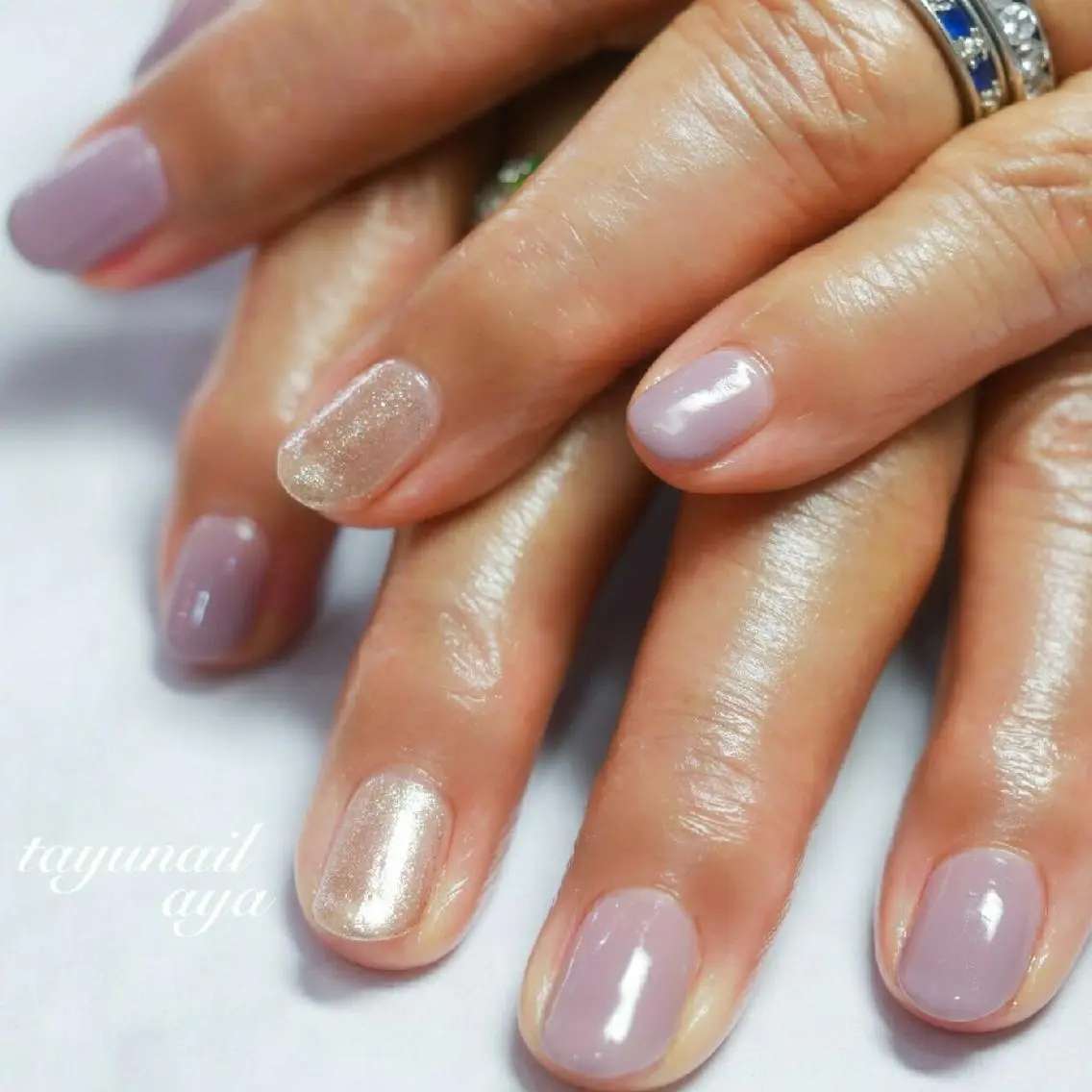 ネイル ブルー ジェルネイル ゴールド ワンカラーネイル パラジェル ネイルサロン 【たゆnail】のネイルデザイン