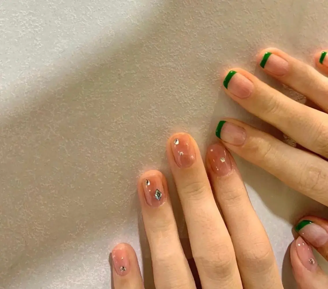 ネイル ストーンネイル Pretty神戸三宮 プリティーのマツエク・マツパデザイン