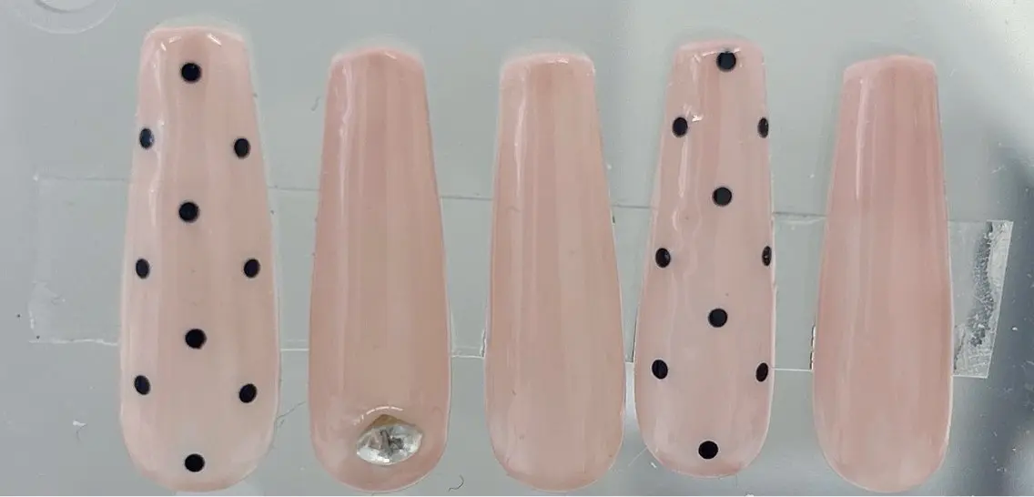 ネイル ドット Vante Rieのネイルデザイン
