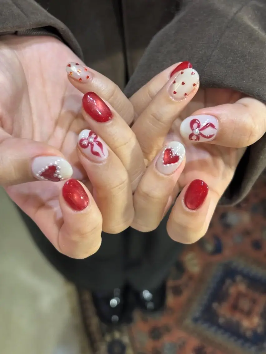 ネイル グラデーション ラメ(グリッター) マグネットネイル ミラーネイル ニュアンスネイル ハンドネイル Lumi de nailsのネイルデザイン