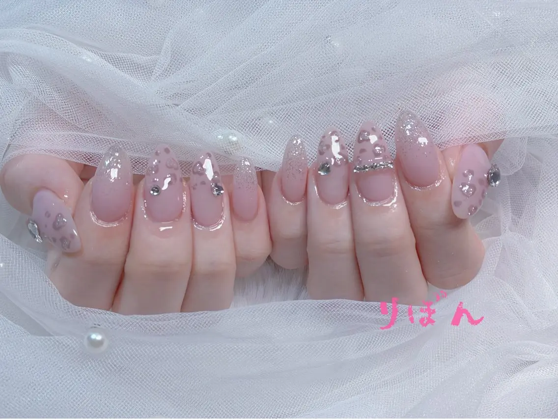 ミディアム 入学式 卒業式のヘアスタイル 韓国風ヘア ハンドネイル りぼん Re:Bonrのネイルデザイン