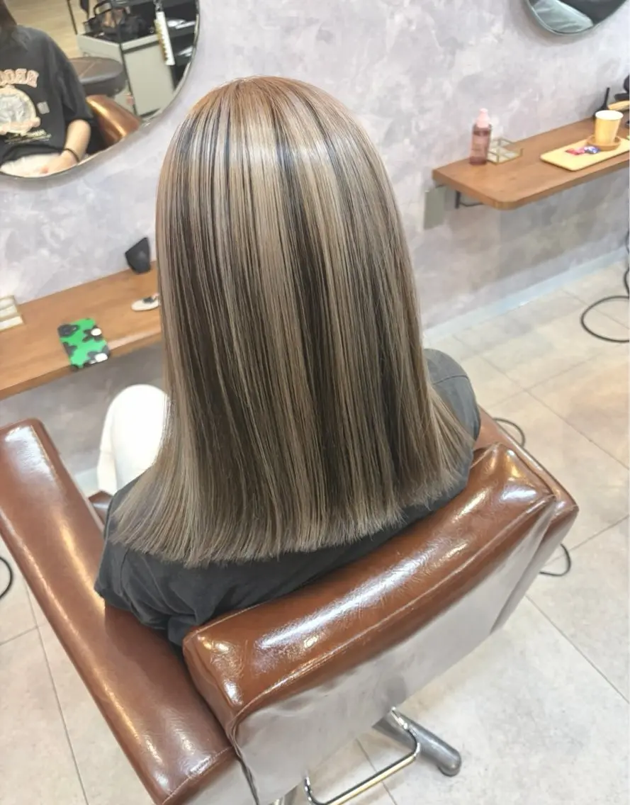 カラー 🫧小峰 夕依のヘアスタイル