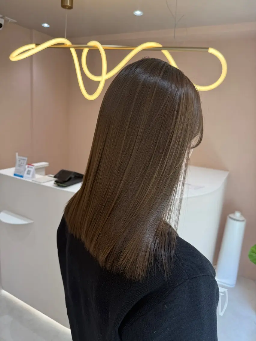 セミロング カラー カット ヘアカラー トリートメント 🫧赤み消し*艶髪 nanami🫧のヘアスタイル