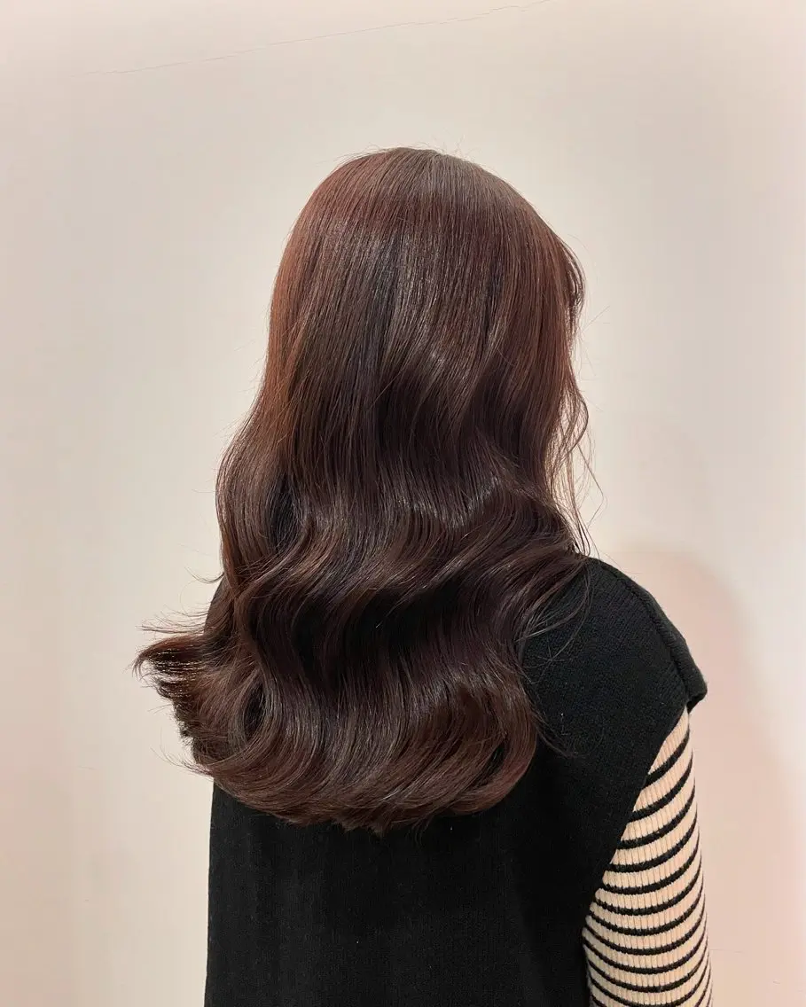 セミロング 江藤 結奈のヘアスタイル