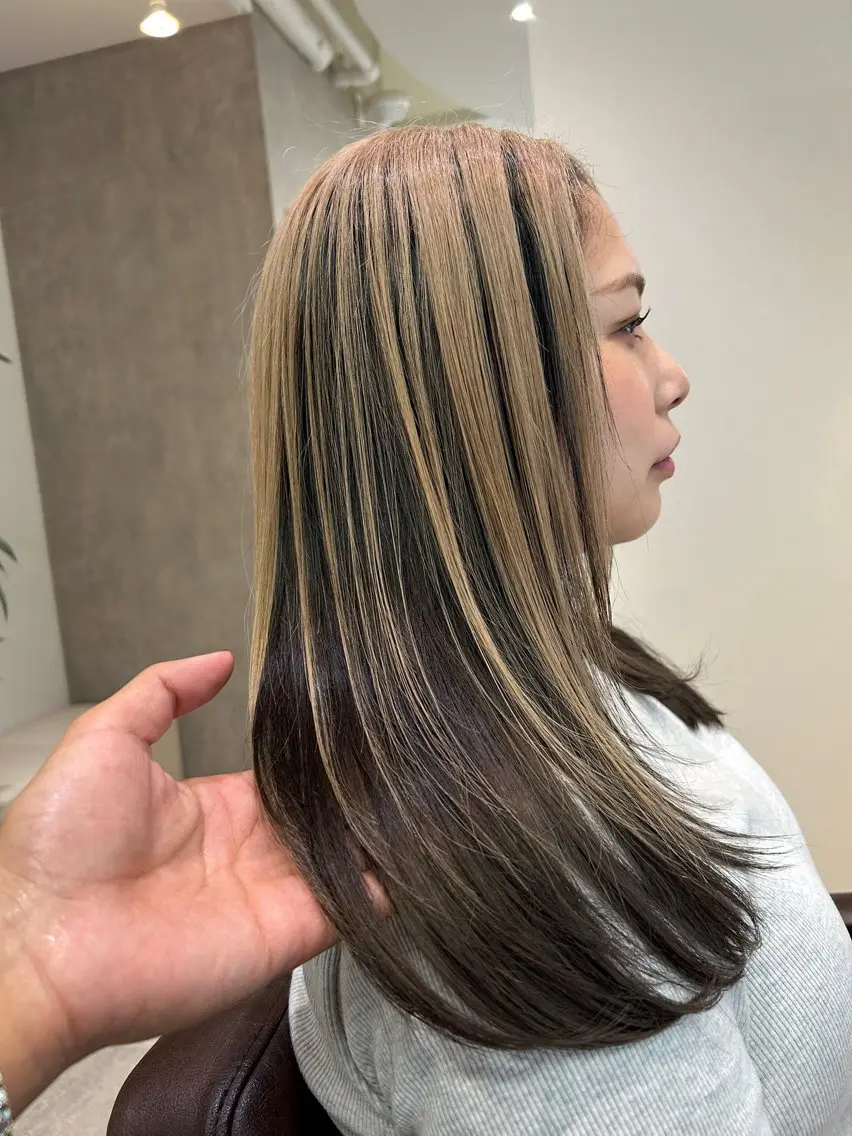 ロング カラー 顔まわりレイヤー 顔周りカット レイヤーカット カット ヘアカラー トリートメント 竹井俊介/ブリーチ /海外レイヤーのヘアスタイル