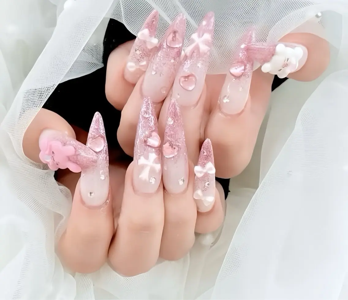ネイル オーロラネイル チークネイル 桜ネイル クリアネイル ドット ハンドネイル Rin Nail 新大久保店のネイルデザイン